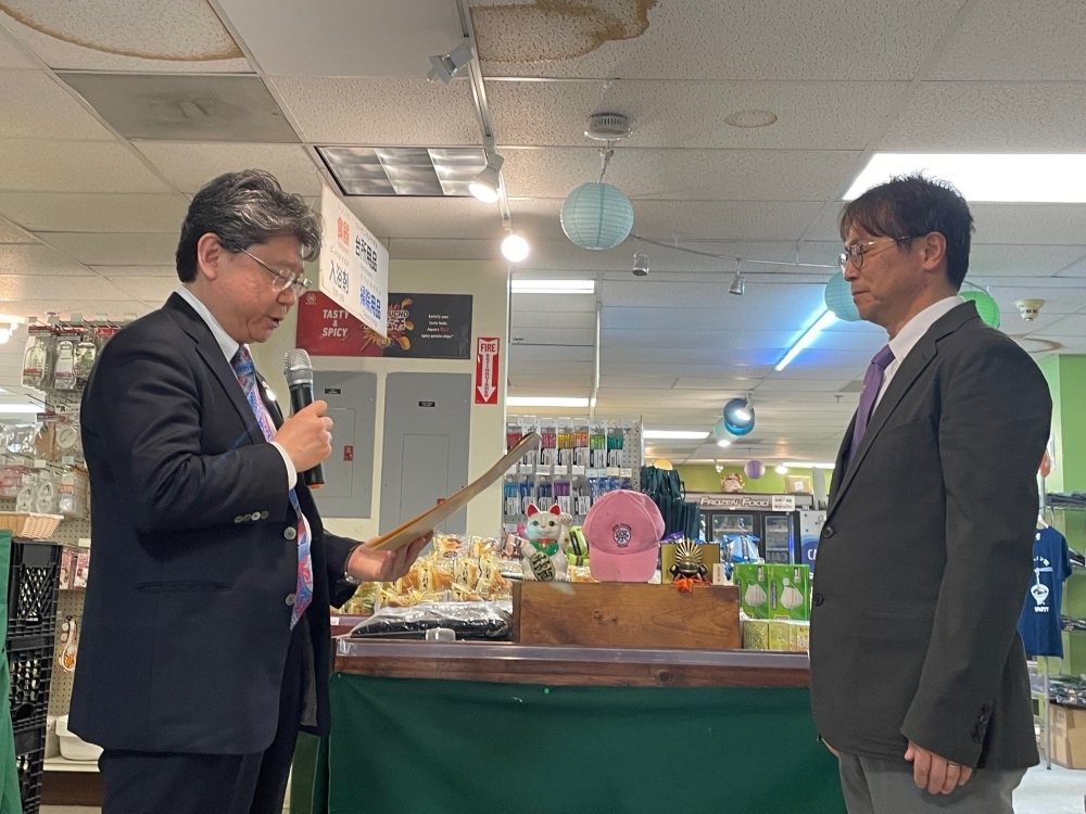 髙橋総領事と廣本ケビン氏