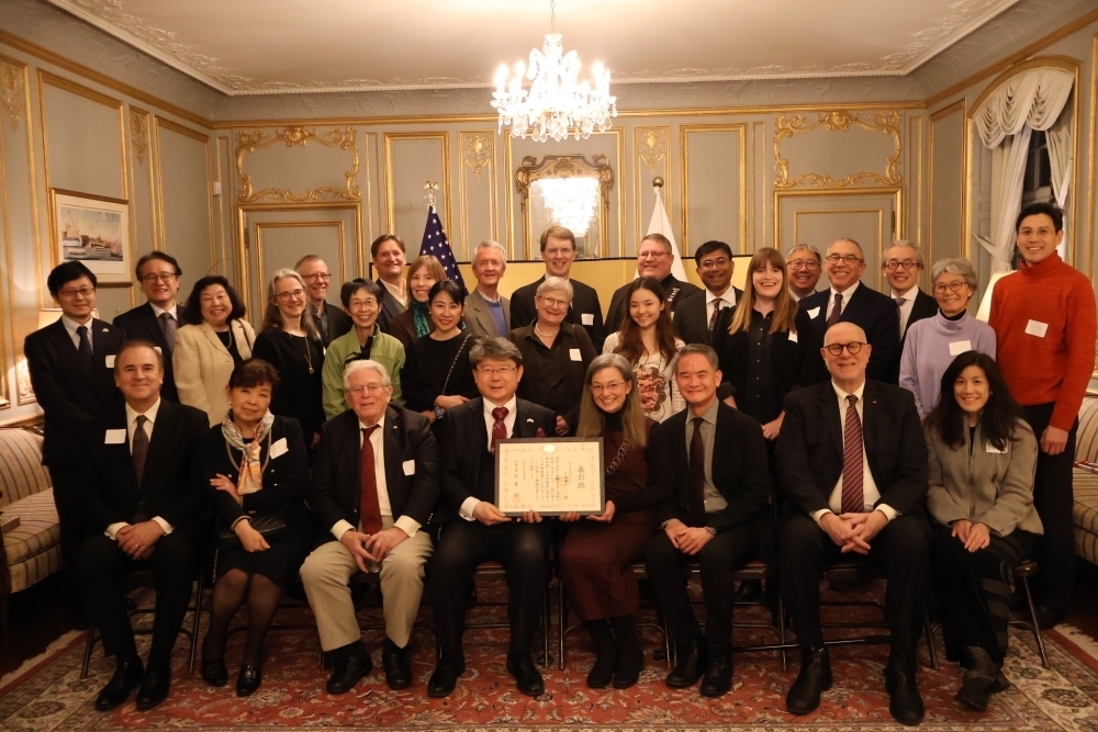 The Handover Ceremony of the Foreign Minister’s Commendation 