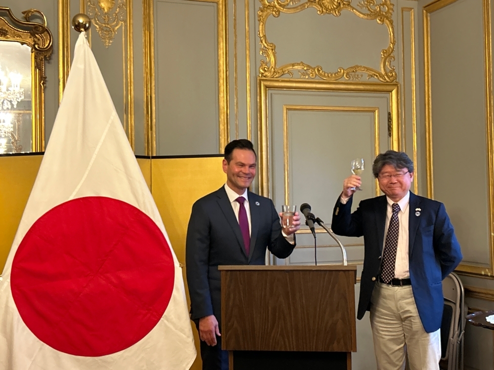 クリス・タナカアンカー